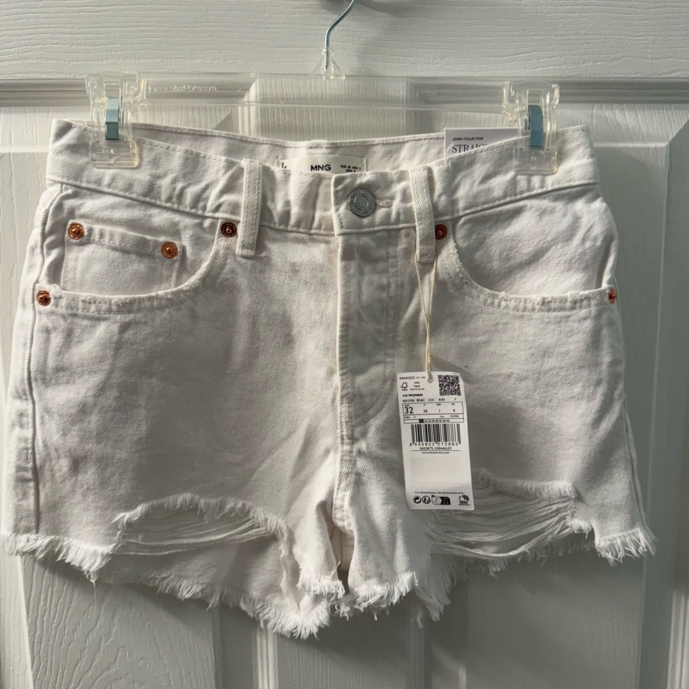 Mango Hailey mini distressed white denim shorts Size 1.